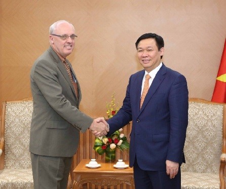 Vizepremierminister Hue trifft Rektor der Schule für öffentliche und Umweltangelegenheiten der USA - ảnh 1